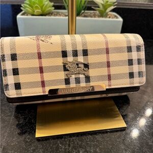 SOLD - Burberry Women’s Trifold Wallet